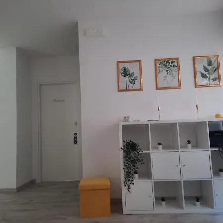 Πανσιόν Tra Cielo E Mare Νετούνο